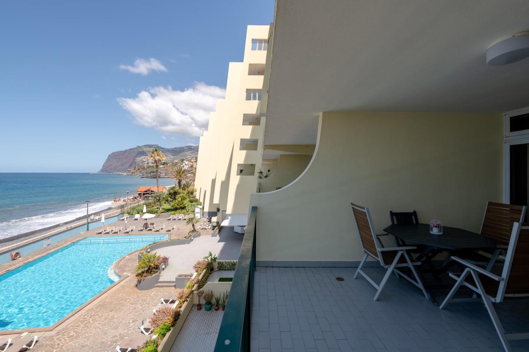 Atlantic View Apartment At Formosa Beach Фуншал Экстерьер фото